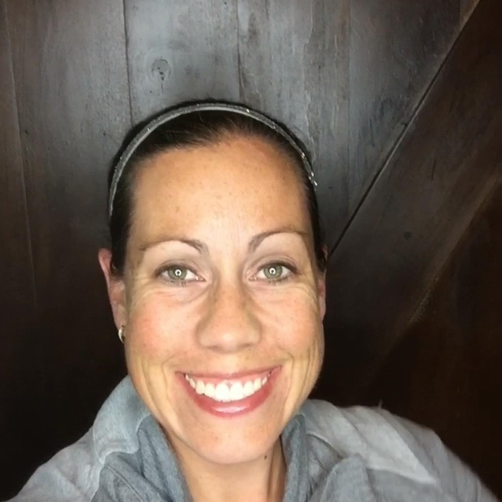 Meet your Posher, Julie kartes